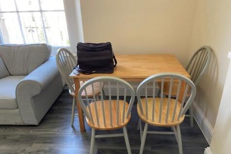 F3, 46 SPR Lounge ta