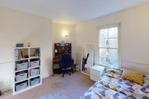 The-Redbrick-House-B