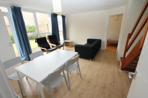 16HK 020 Living Room