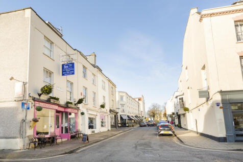 19 to 21 the mall.jp