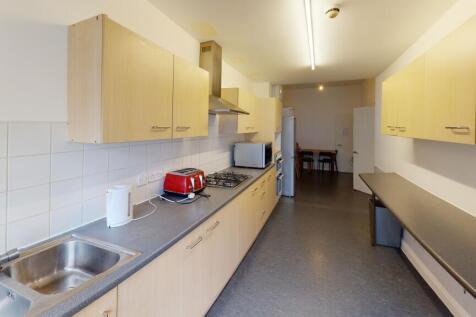 8-Guinea-Lane-Kitche