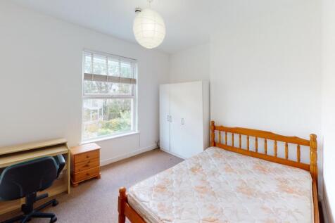 8-Guinea-Lane-Bedroo