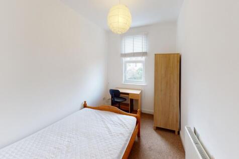 8-Guinea-Lane-Bedroo