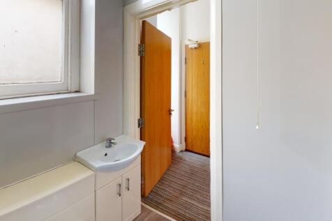 F16-Carlton-Chambers