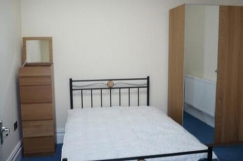 46 WLR bed 2 078.jpg