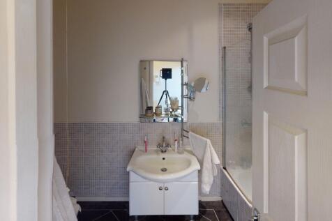 Flat-1-109-Whiteladi