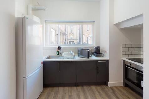 F2-15-Small-Street-K