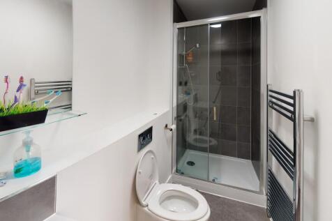 F2-15-Small-Street-B