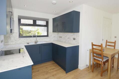 Kitchen 1.jpg
