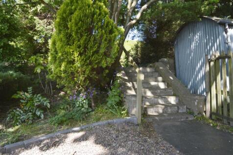 Garden steps.jpg