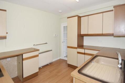 Kitchen 1.jpg