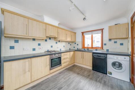 9 South Mews_Bennecourt_drive-06.jpg