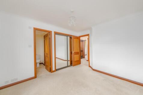 9 South Mews_Bennecourt_drive-09.jpg