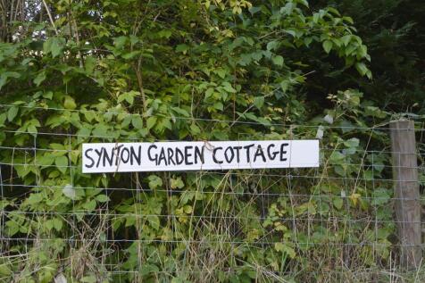 SIGN OUTSIDE.jpg