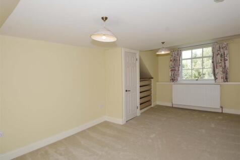 BEDROOM 2.jpg