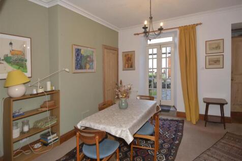 DINING ROOM.2.jpg