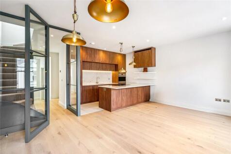Kitchen/Reception