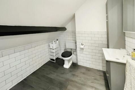 2nd Bathroom