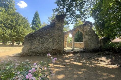 Nearby Ruins