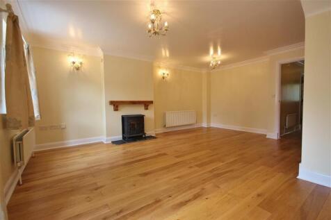 Living Room (2)