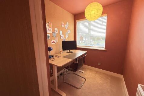 Bedroom Thrre