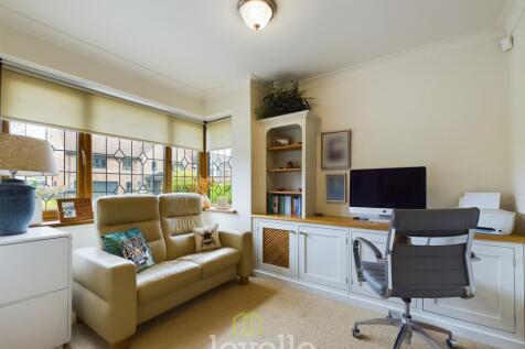 Property Image 6