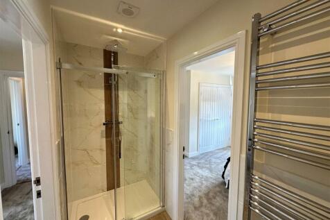 Jack &amp; Jill En-suite