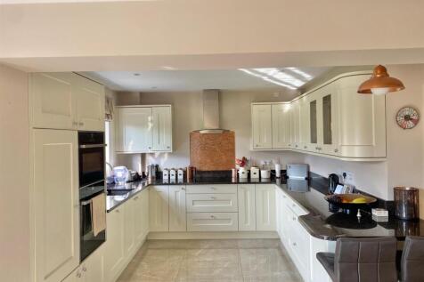 Kitchen / Diner / Breakfast Room