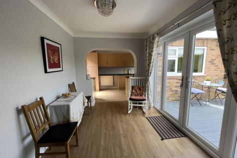Open Plan Living/ Dining Room