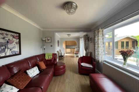 Open Plan Living/ Dining Room