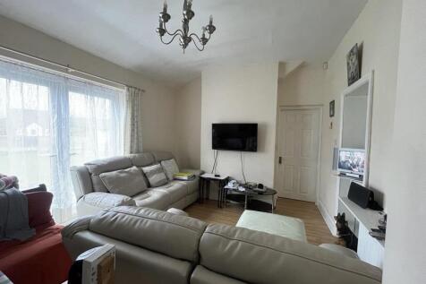 Living /Dining Area