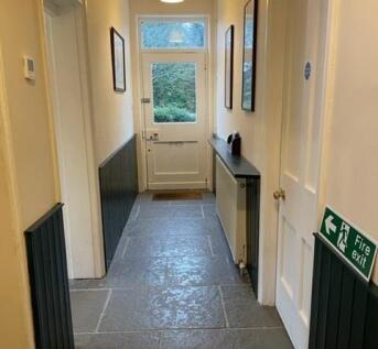 Hallway.jpg