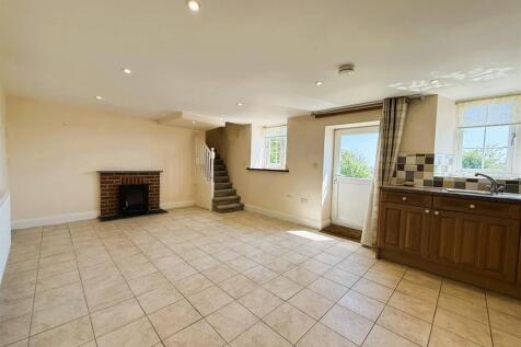 OPEN PLAN KITCHEN LIVING SPACE
