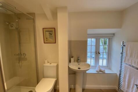 Beech Cottage - bathroom.jpg