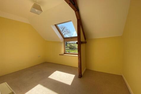 Bedroom 2.jpg