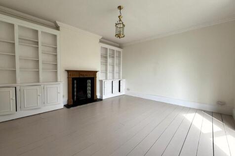 RECEPTION ROOM 3