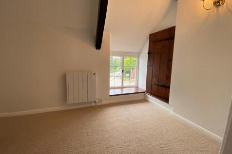 BEDROOM 2/OFFICE