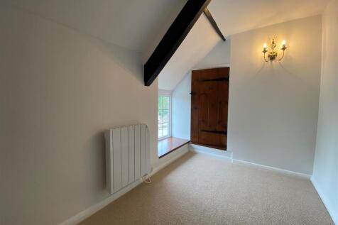 BEDROOM 2/OFFICE