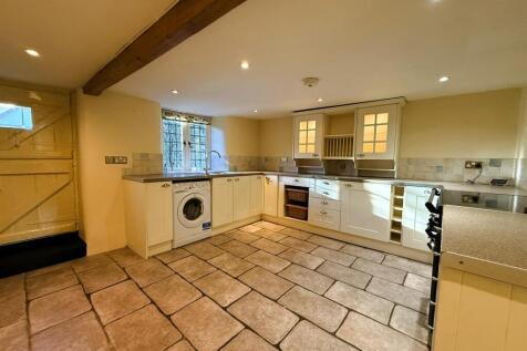 KITCHEN/ BREAKFAST ROOM