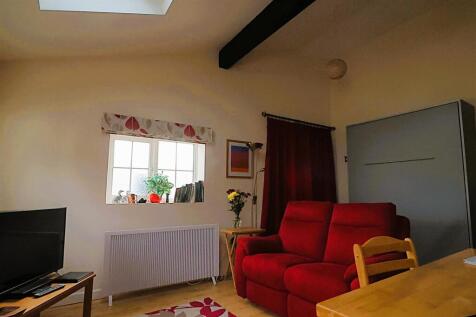 OPEN PLAN KITCHEN LIVING SPACE