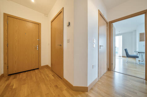 1361700-12-68de9d...