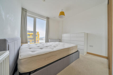 1361700-16-68de9d...