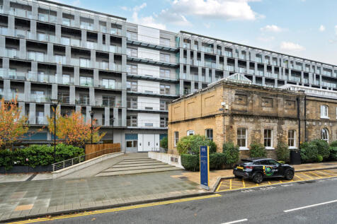 1371970-3-68fa025...