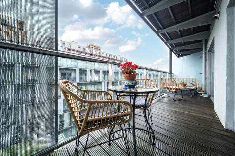 1371970-6-68fa02a...