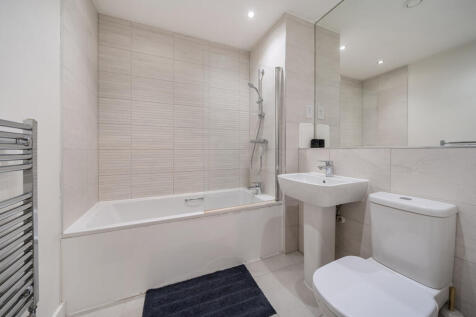 1369995-4-68fba28...