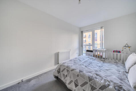 1369995-3-68fba26...