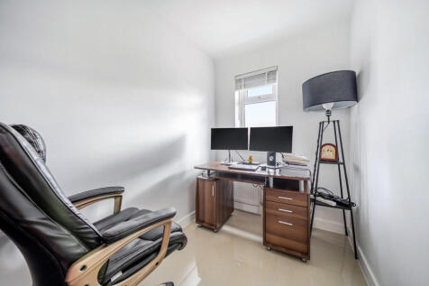 1364100-4-68e7c2c...