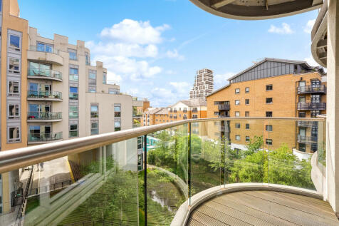 Vicentia Court (9...