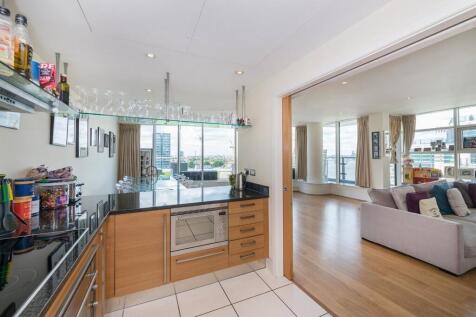 Kitchen Opens to ...