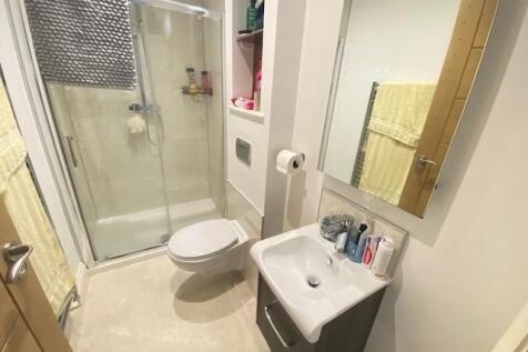 Shower room.jpg